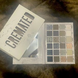 New Jeffree star cremated eyeshadow palette